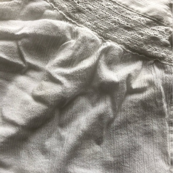 American eagle white blouse - Picture 4 of 9